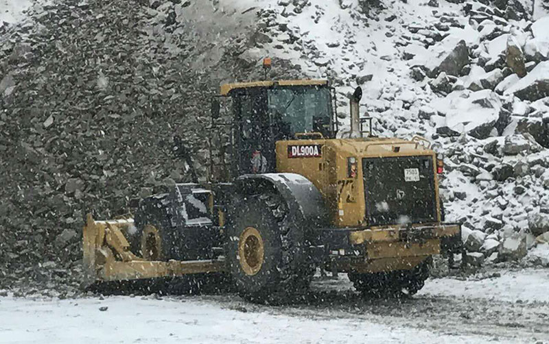 九洲国际轮推在露天矿山施工