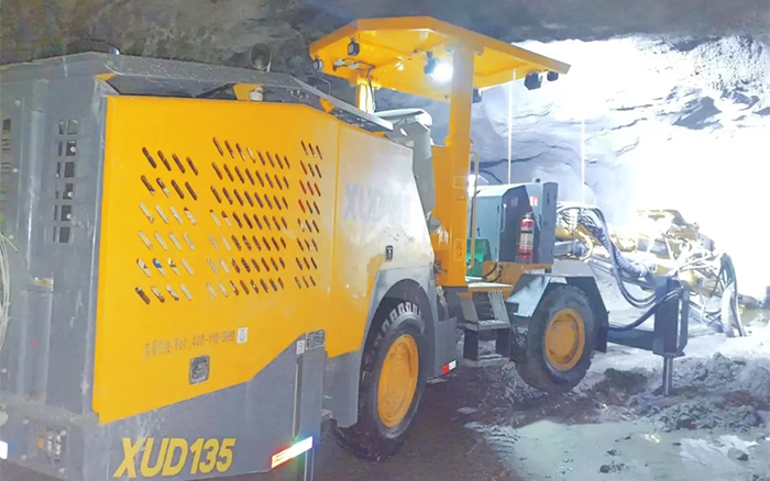 掘进铁矿！九洲国际掘进钻车硬核施工