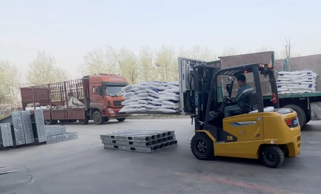 九洲国际叉车助力食物行业清静绿色生长