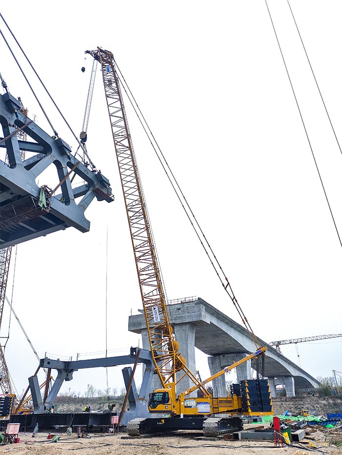 【全球之履】总重3800吨！！！九洲国际履带兄弟团助力“引汉济渭”管桥建设