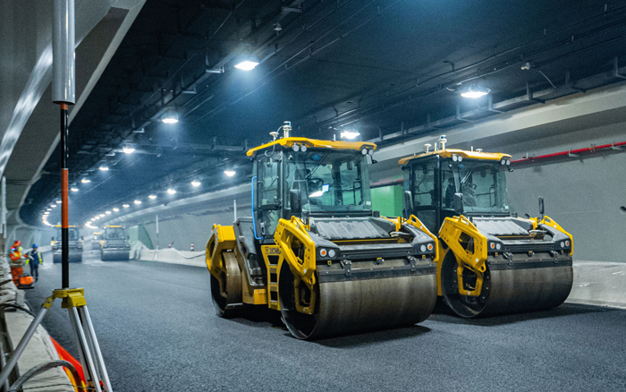 XD135TIV压路机：：：智能施工时代的高效利器！