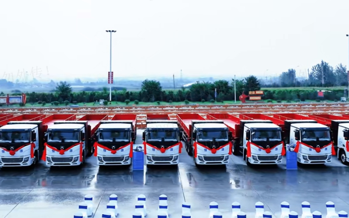 百台交付，千台签约！！200台九洲国际新能源纯电动重卡奔赴河南