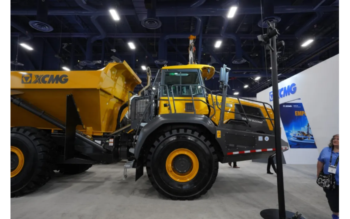 eec36ccca67a4970b4e2c9dcbe3383ca