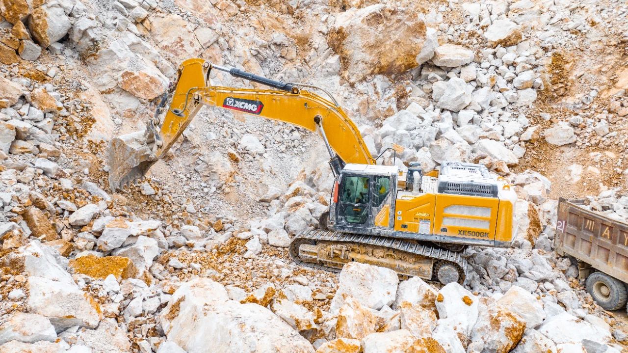 有XE500GK“坐镇”矿山，让我在事业生长上更有底气！！！