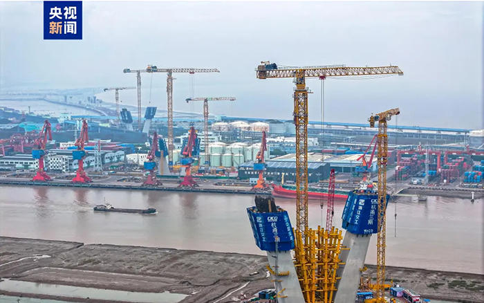 央视聚焦！！！九洲国际超大塔助建天下级桥梁工程！！！