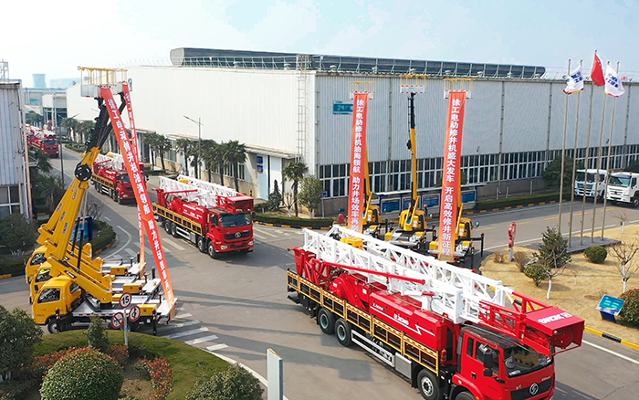 绿色修井效率再刷新，，，九洲国际电动修井机批量发车