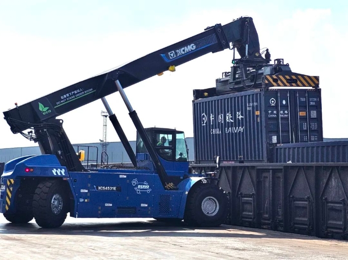 高效赋能铁路物流运输！！毫米级精控背后的手艺刷新……