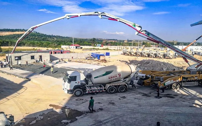 中柬同心，，，共建未来！！九洲国际“智造”赋能柬埔寨基建