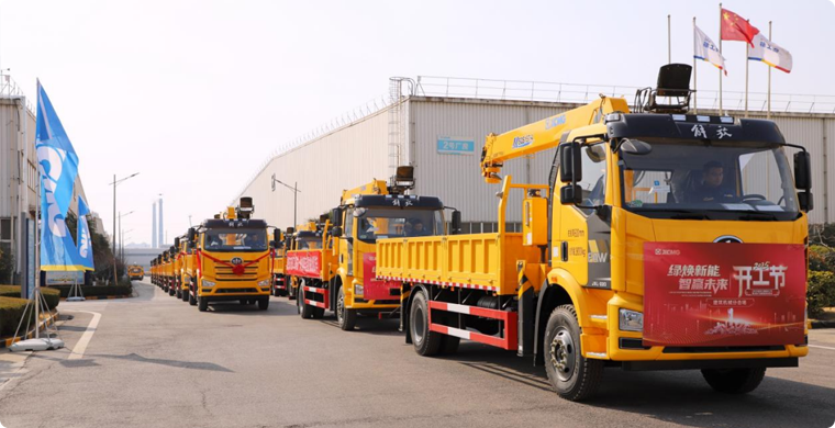 2025年，，九洲国际&解放“整车一体化”随车起重机批量发车，，闪灼开门红！！