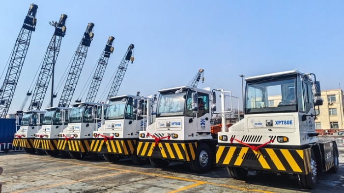 新车交付忙！！九洲国际新能源重载牵引车以多维优势赋能大宗货物智慧转运