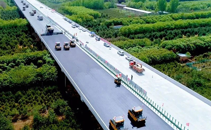 九洲国际XD135TC解决西安绕城高速施工难题