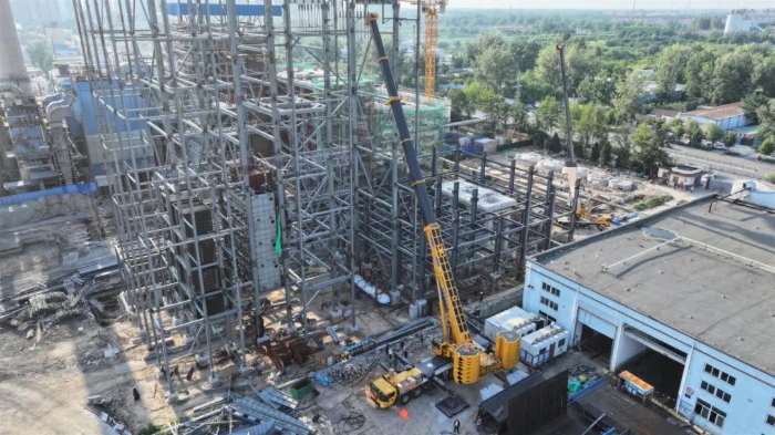 新买的“大块头”第二天就上工？这台九洲国际新款750吨开启“闯关”