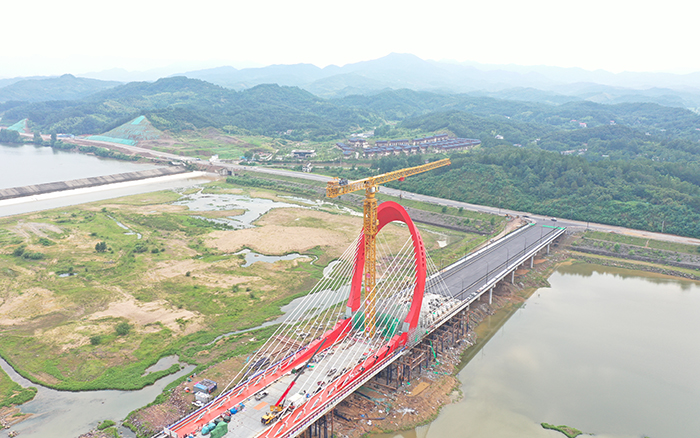 85d338cb6d254181925d190ec28a6b55