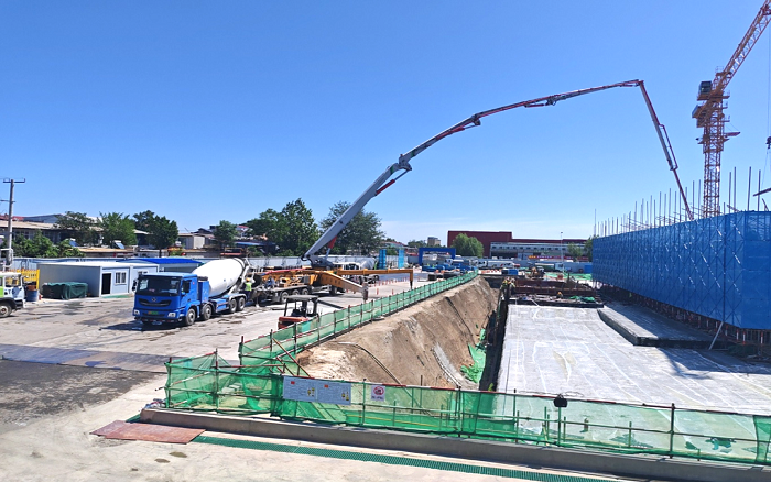 032bf4d00bd74d2bb35d5ad7ee7b1fa2