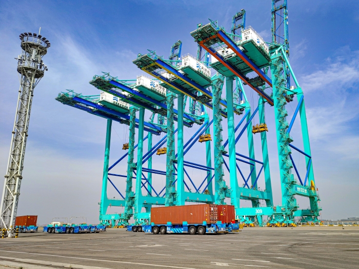 百台集群，百万箱量！！九洲国际AGV打造智慧口岸“中国标杆”