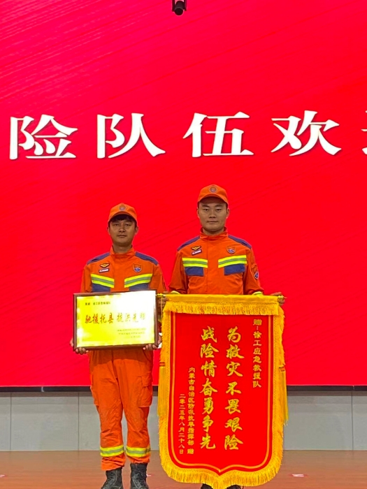 42b34f898d7947d9aa1ccd1bb57833bc